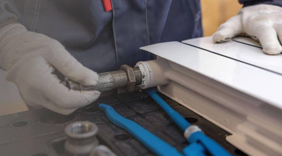 Local water heater installation in Oak Park, MN